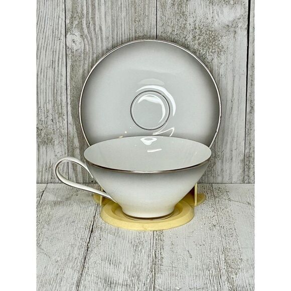 Vintage Rosenthal Continental Elegance Platinum Trim Tea Cup & Saucer Set - Picture 2 of 8